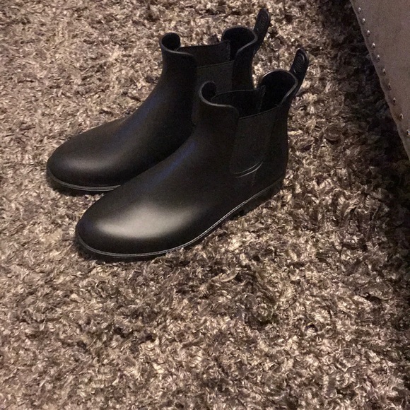 amazon Shoes - Rainboots